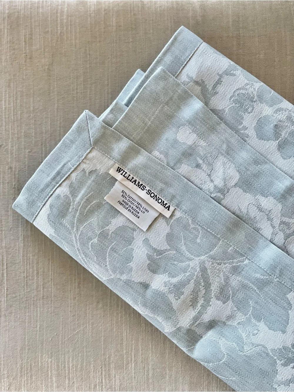 Williams Sonoma Jacquard Tablerunner Lightly Blue Floral Bloom 16x108’ NEW